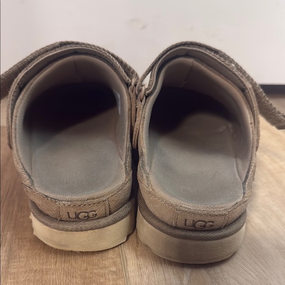 UGG Goldenstar women’s clogs size 7.5 - Picture 3 of 9